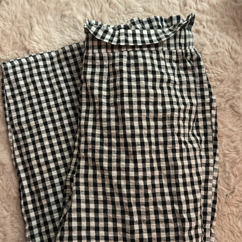 Kendall and Kylie - Seersucker Gingham Ankle Length Pant - Paper Bag Waist